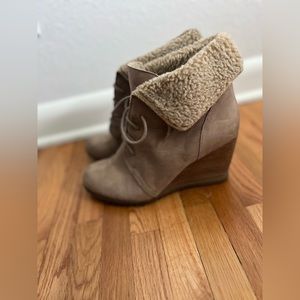 Caslon wedge Sherpa leather tan bootie